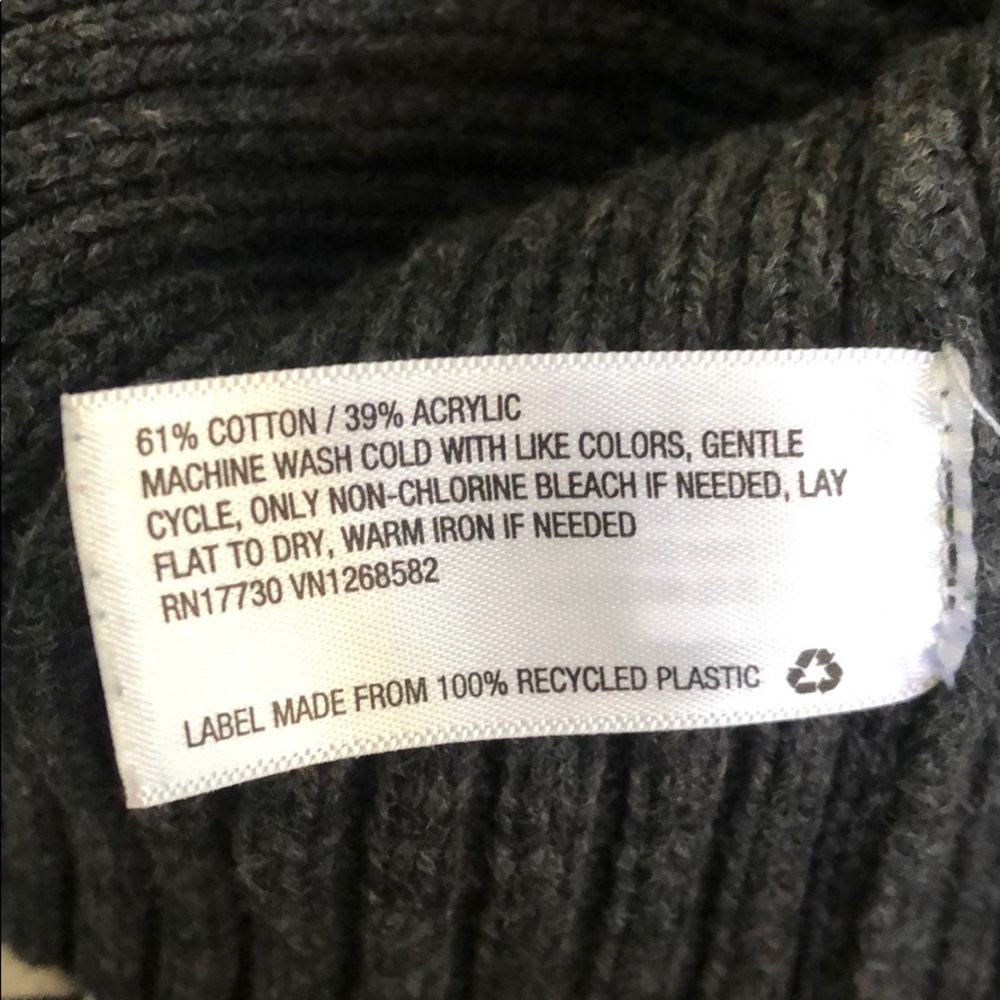 Universal Thread Sweater - Picture 5 of 5